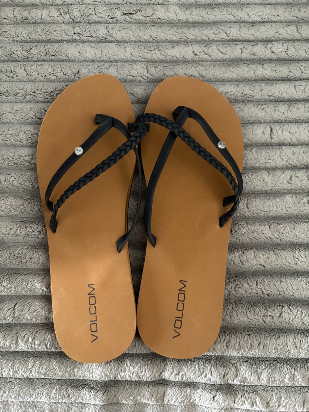 NWOT Volcom Sandals